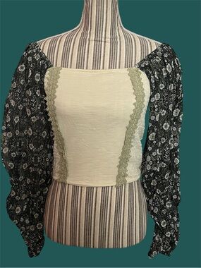 Women’s Cream Square-Neck Corset Top w/ Black Floral Puff Sleeves-Anthropologie